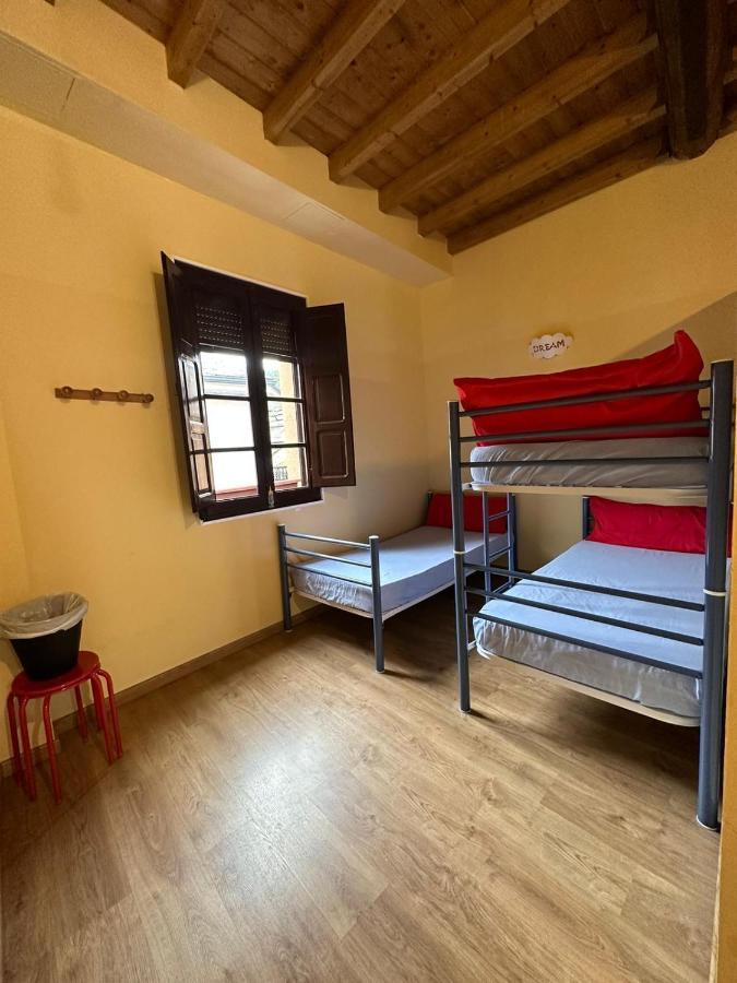 Albergue De Peregrinos Compostela Molinaseca Eksteriør bilde