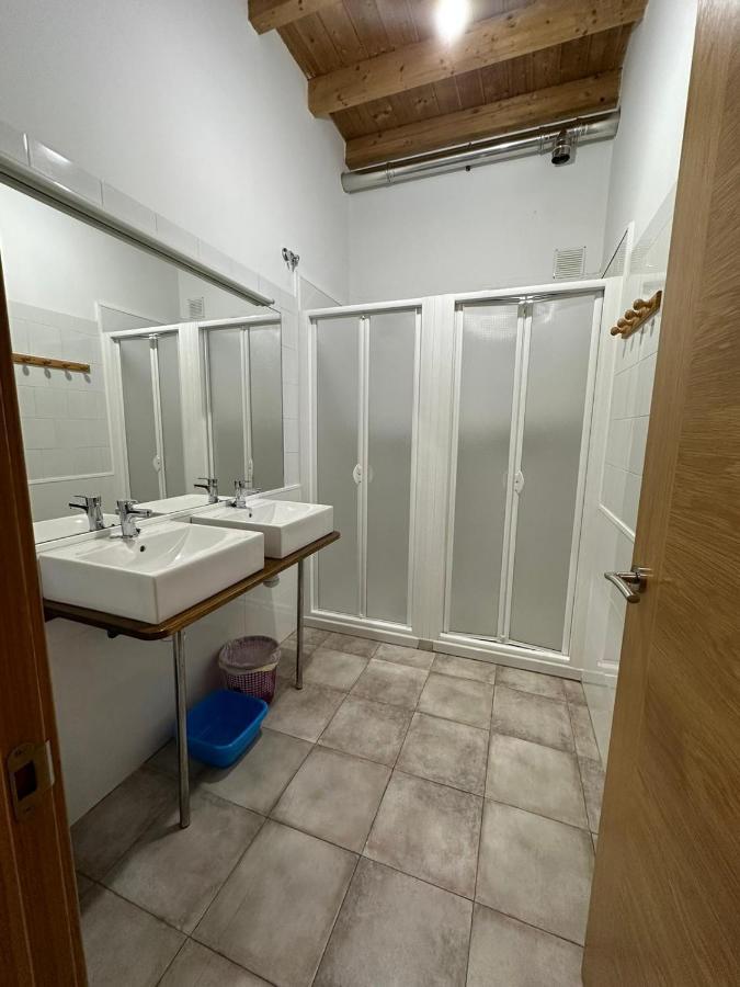 Albergue De Peregrinos Compostela Molinaseca Eksteriør bilde